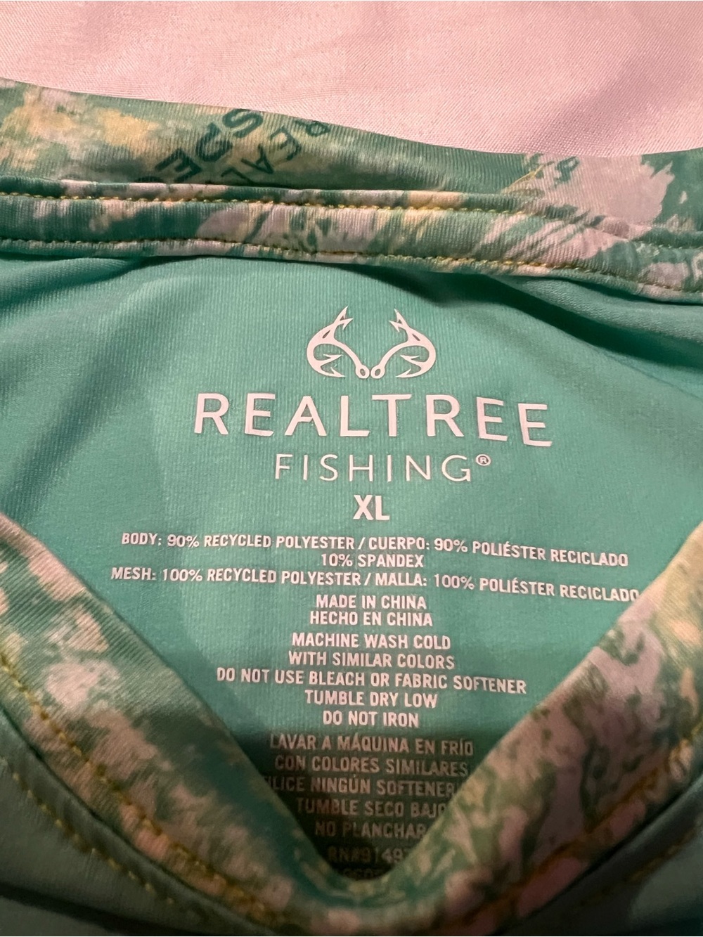 Realtree Teal Kids Fishing Rash Guard with Camo Sleeves - Picture 3 of 4
